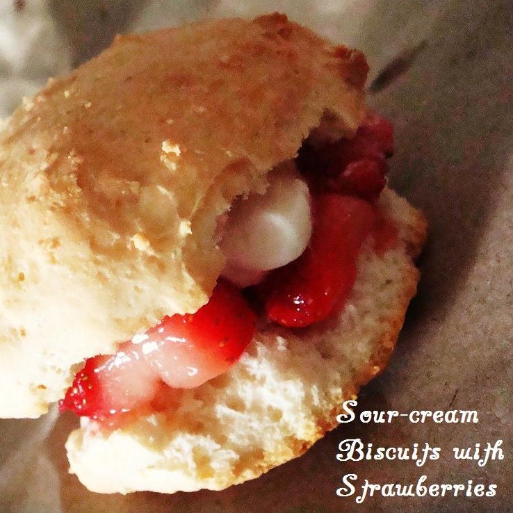 Sourcream Biscuits with Strawberries