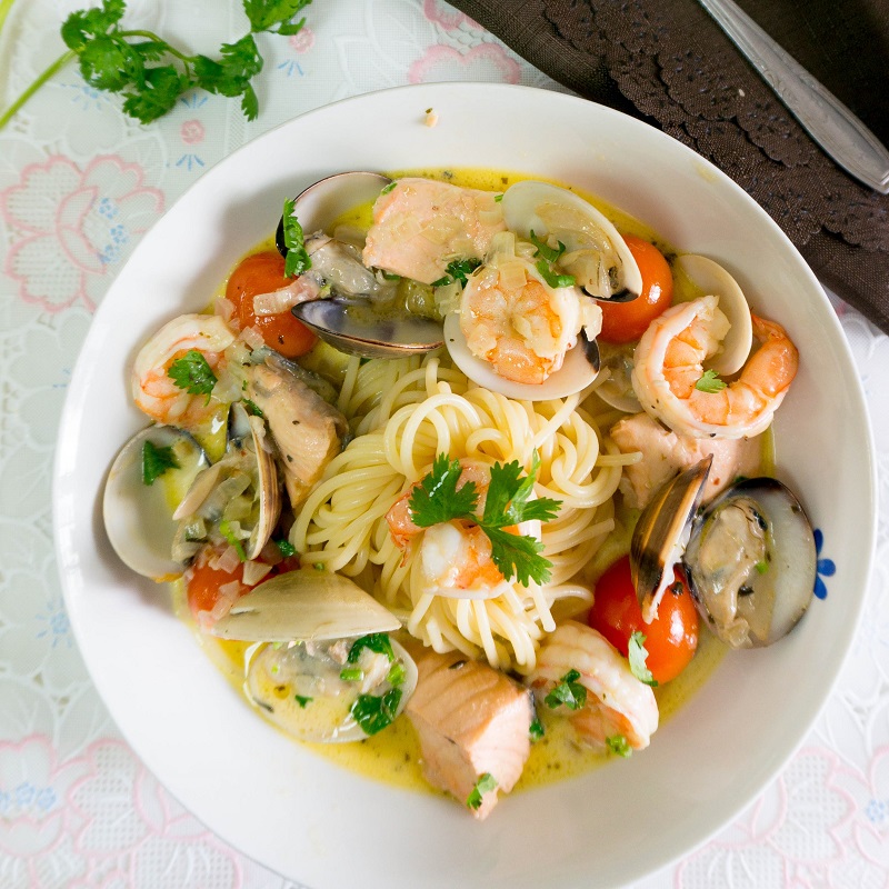 Spaghetti with Seafood Velouté