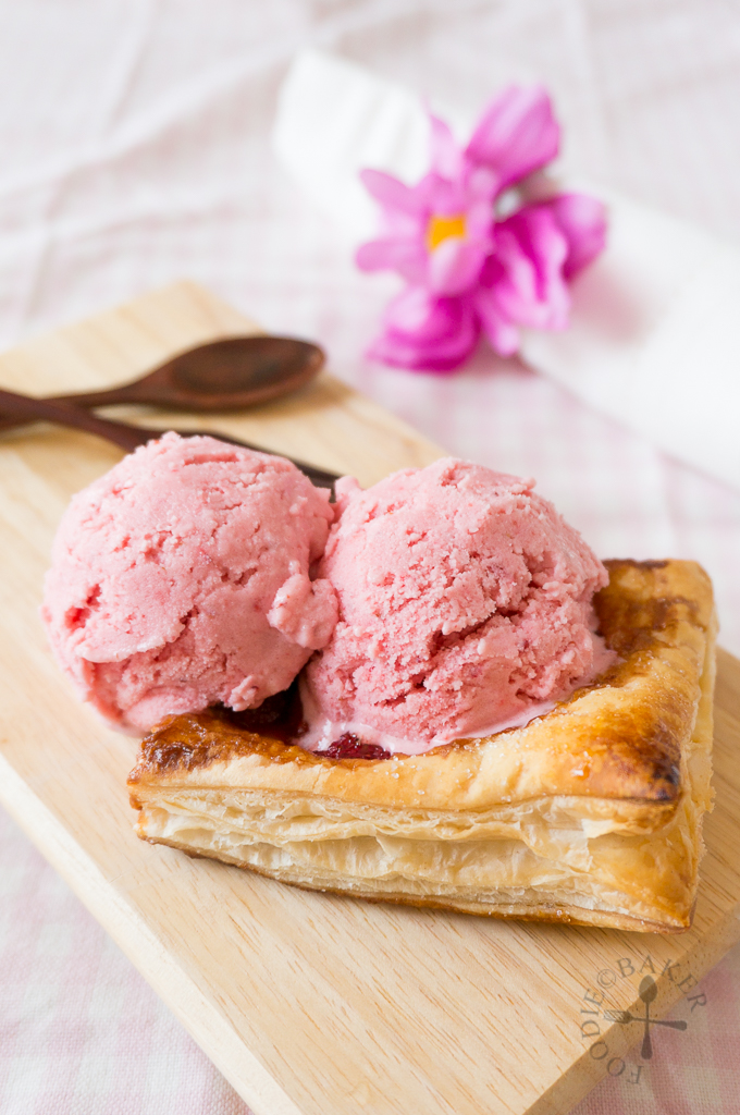NoChurn Strawberry Yoghurt Ice Cream