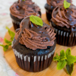 DEVIL’S FOOD CUPCAKES WITH FRESH MINT CHOCOLATE FROSTING
