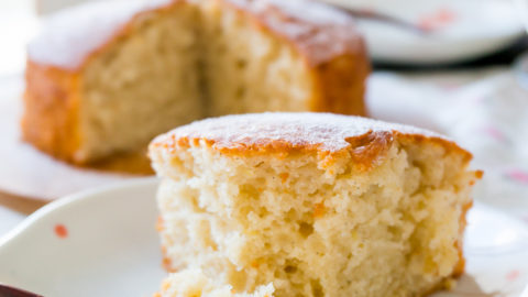 Easy One-Bowl No-Mixer Lemon Yogurt Cake Easy One-Bowl No-Mixer Lemon Yogurt Cake