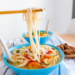 Chinese Tomato and Egg Noodle Soup