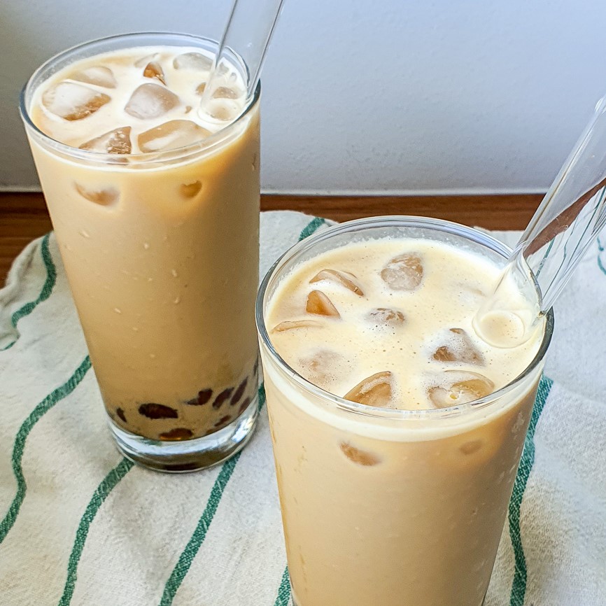 Oolong Fresh Milk Bubble Tea with Homemade Boba Pearls